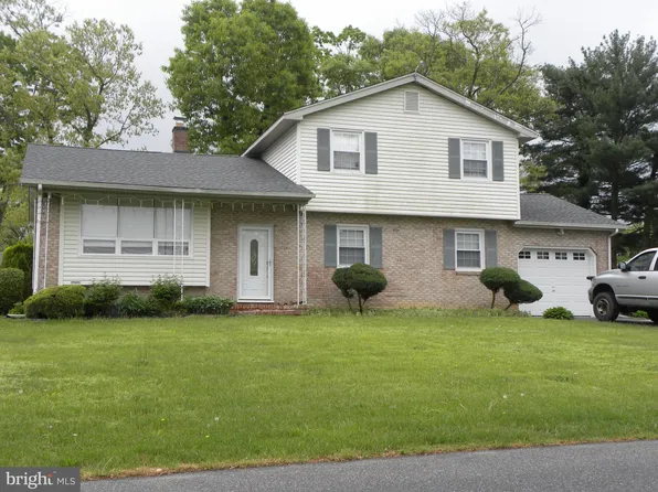 1691 Junior Dr, Vineland, NJ 08361