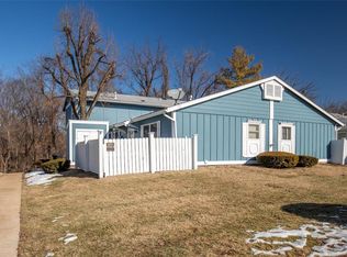 2453 Forest Shadows Dr, Saint Louis, MO 63136