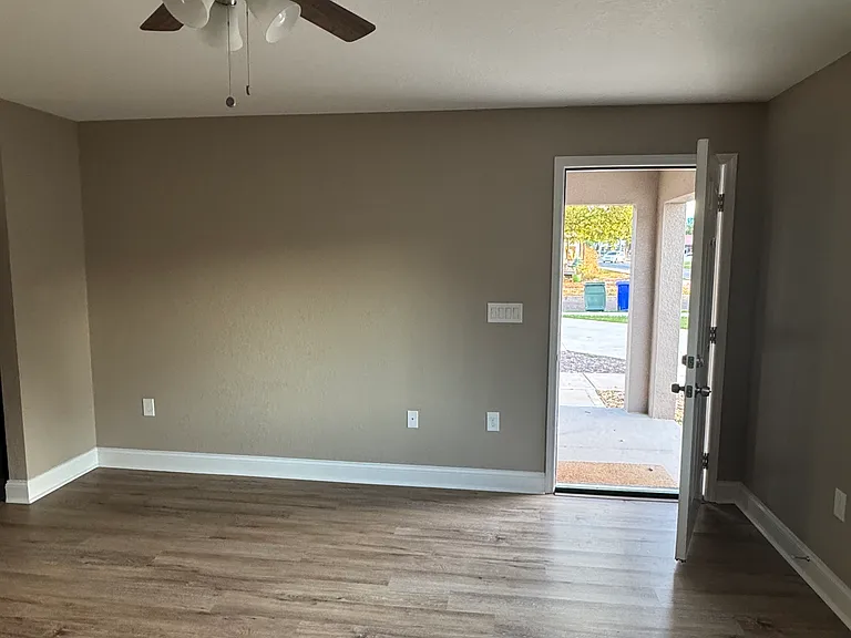 1149 Sycamore St #1149 — Photo 3