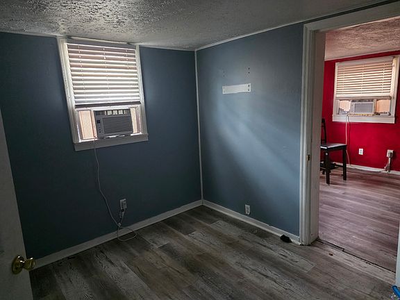 5th image of 233 E Southern Heights Ave #2