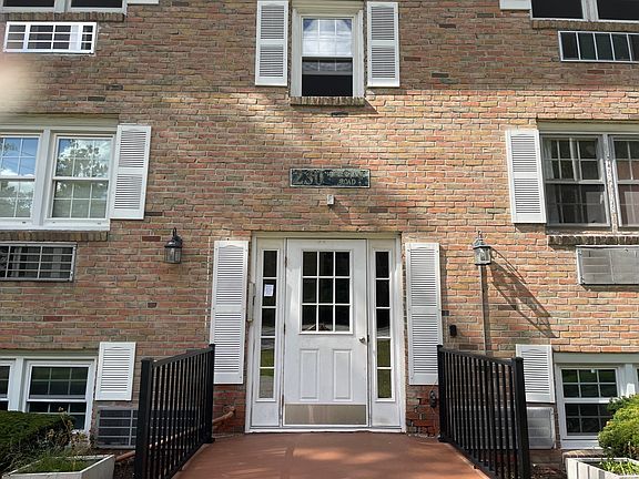 3rd image of 230 Chickering Rd APT 12