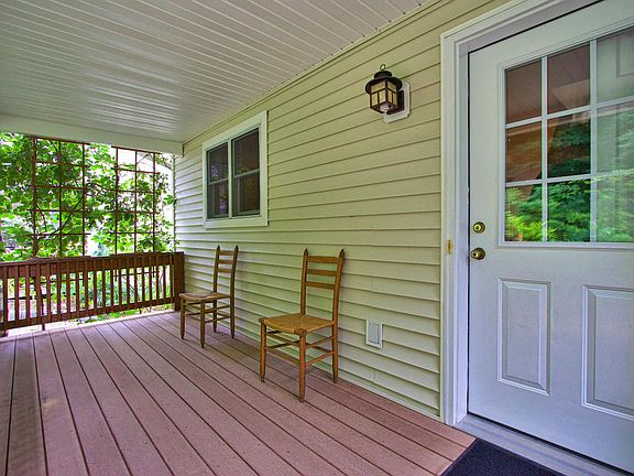 3rd image of 1755 Ginger Ln