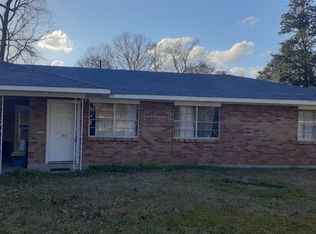 915 Robbie St, Denham Springs, LA 70726