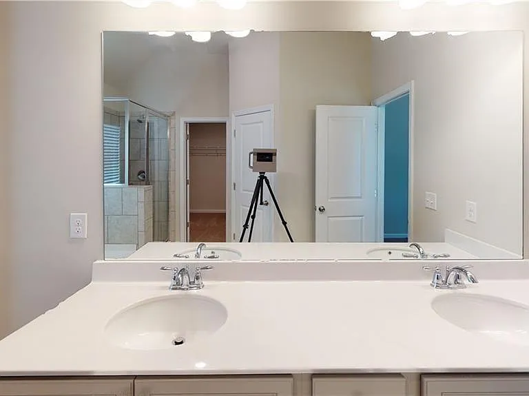 3742 Richmond Bnd — Photo 31