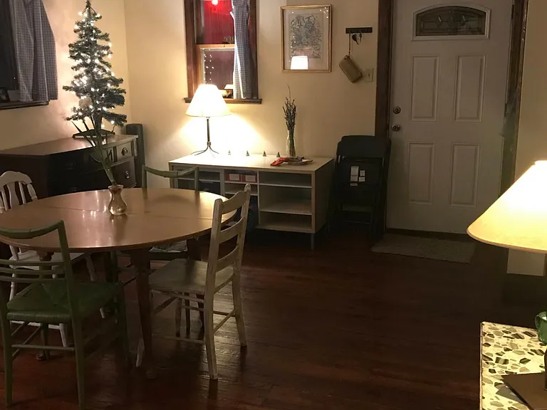 202 Penn St #1 — Photo 3