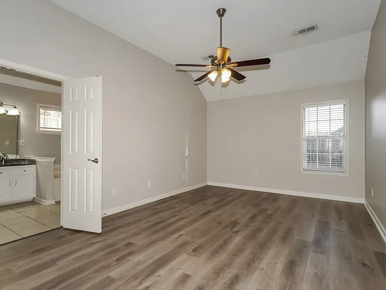 7643 Shadow Hills Dr — Photo 9