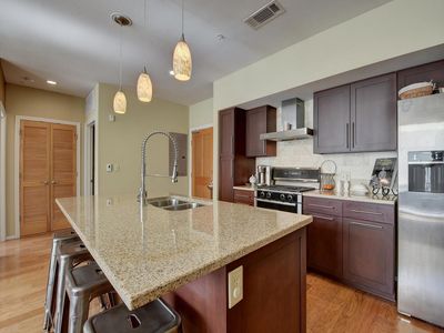 1600 Barton Springs Rd UNIT 5405, Austin, TX, 78704