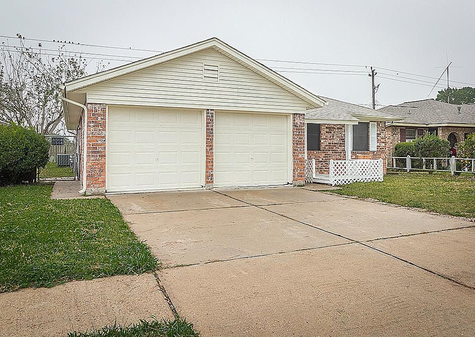 1st image of 4739 Parkland St