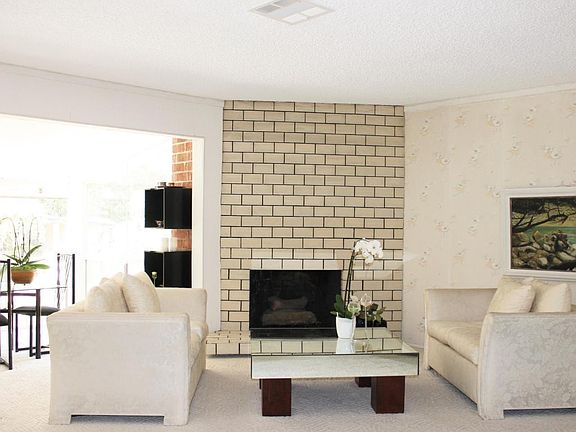 3rd image of 2352 Barton Ln
