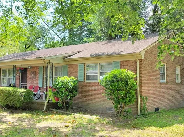 110 Brookwood Dr, Williamsburg, VA 23185