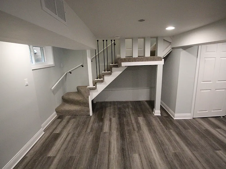 8117 S Michigan Ave — Photo 12