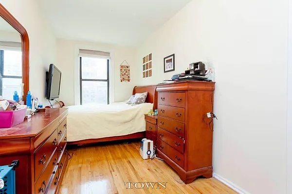 Rented by Town Residential | media 7