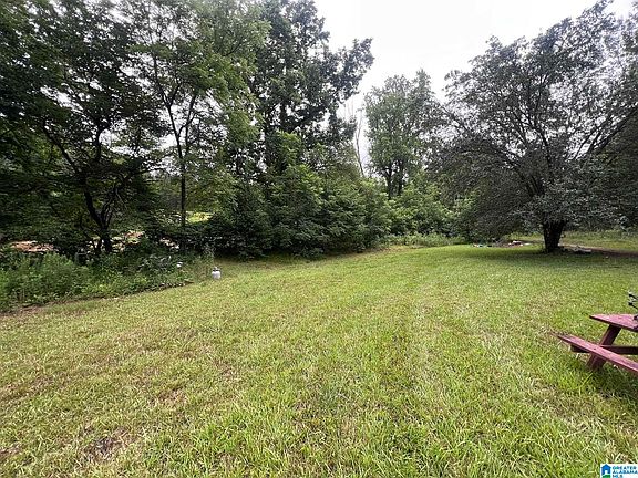 4th image of 1600 Jacksonville St
