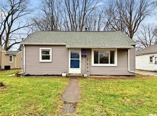 660 N 9th Ave, Canton, IL 61520