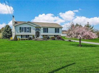 5 Van Del Dr, Marlborough, NY 12547