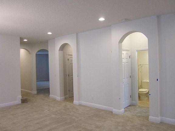 3rd image of 298 Chandler Cir