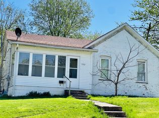532 N Dutton St, Pittsfield, IL 62363