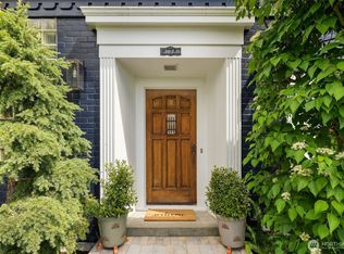 4014 45th Ave NE, Seattle, WA 98105