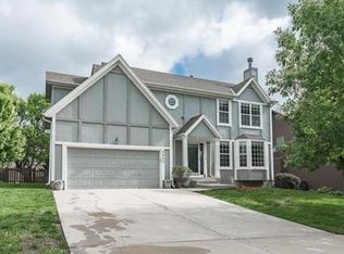 2652 W Whitney St, Olathe, KS 66061