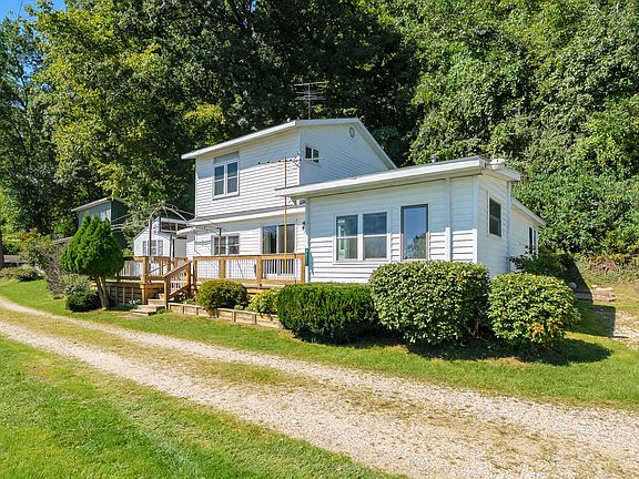 3rd image of 2351 Bristol Lake Rd