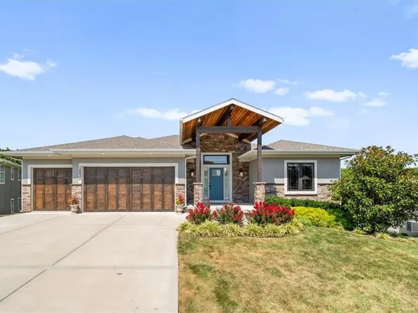 18934 W 98th Ter, Lenexa, KS 66220