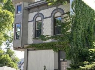 2548 S Burrell St, Milwaukee, WI 53207