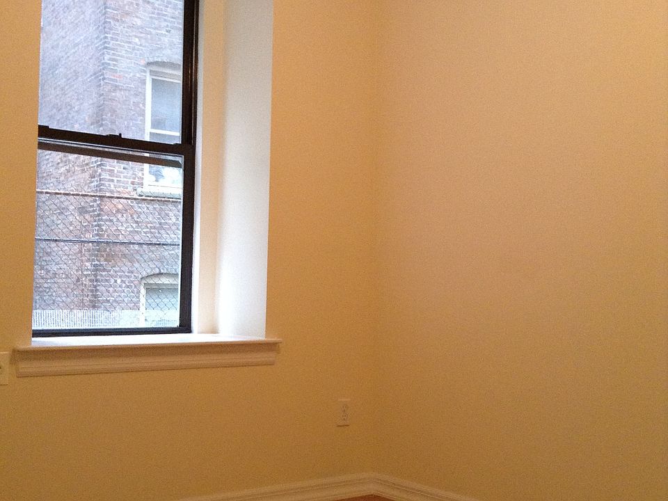 1st image of 182 Claremont Gdns