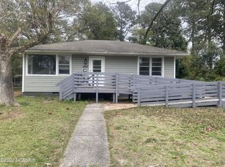 609 New River Dr, Jacksonville, NC 28540