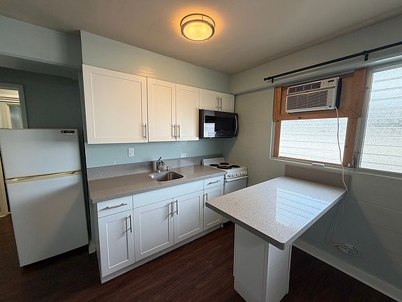 2nd image of 438 Kuamoo St APT 403