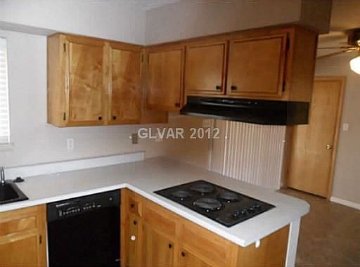 3rd image of 3584 Middlebury Ave