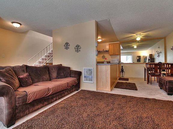 5th image of 490 Auburn Way APT 27
