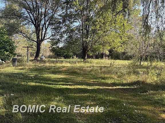 5th image of 2555 S Murray Rd