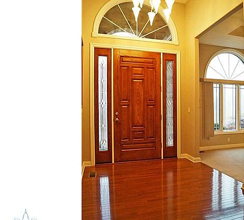 2nd image of 910 Woodbury Dr