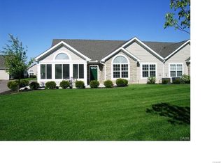 4706 Cobblestone Dr, Tipp City, OH
