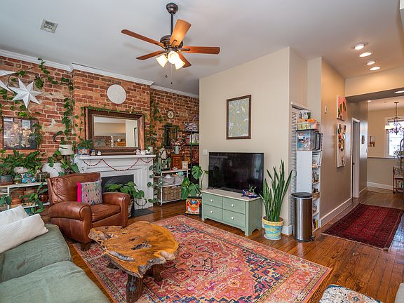 4th image of 417 W Grace St #D