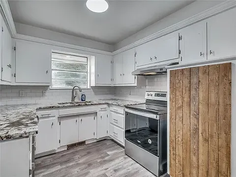 359 W Elder Dr — Photo 3