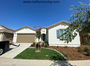 9866 Black Swan Dr, Elk Grove, CA 95624