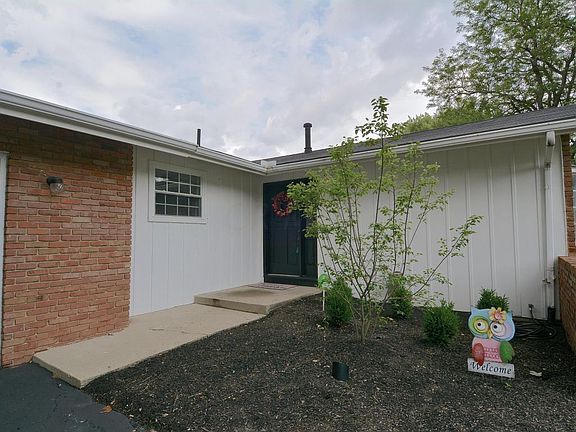 3rd image of 5940 Baintree Dr