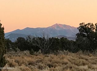 690 N Wyandotte Rd, Williams, AZ 86046