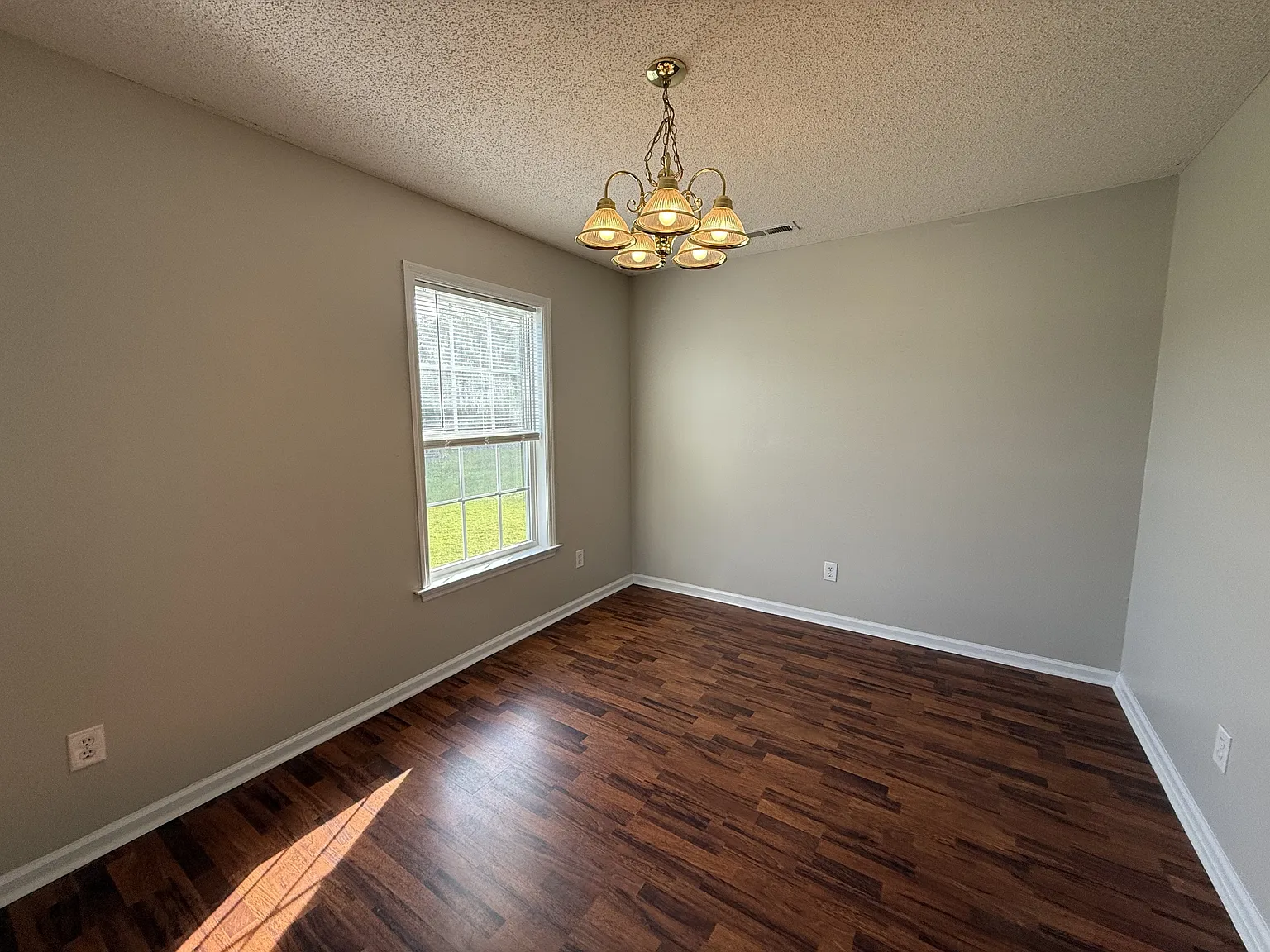 142 Forest Bluff Drive - 1 — Photo 3