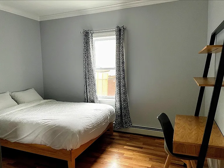 160-162 Transit St — Photo 6