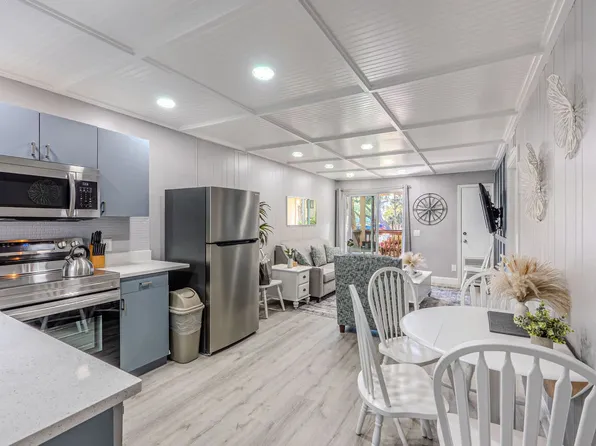 21 Lagoon Rd, Hilton Head Island, SC