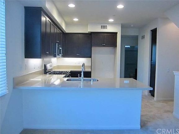 3rd image of 336 N Fenimore Ave