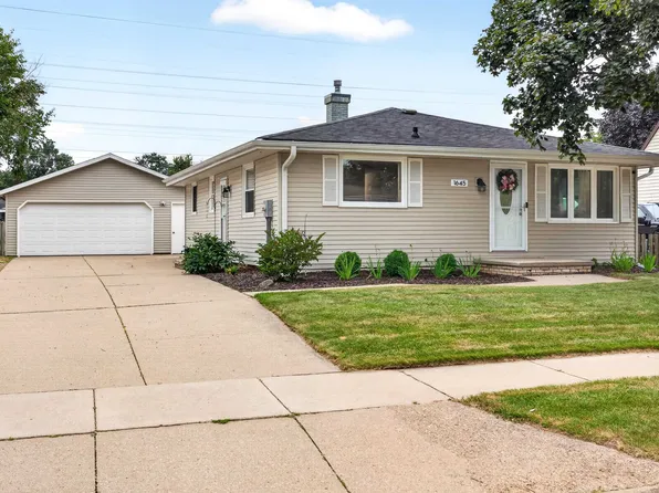 1645 E Roeland Ave, Appleton, WI 54915