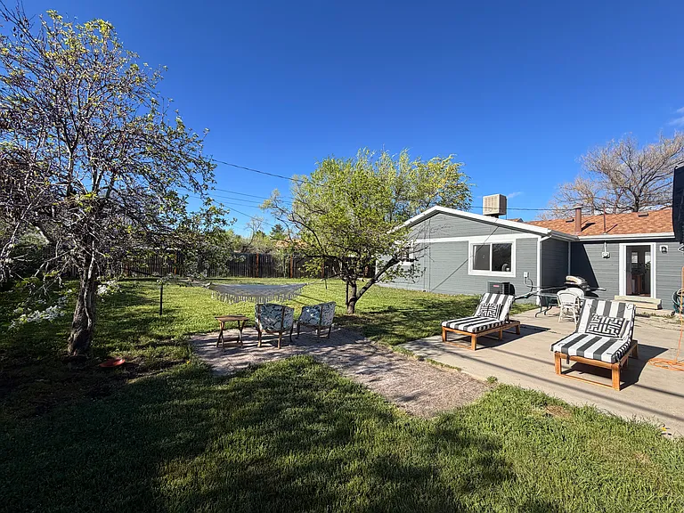 1224 S Navajo St — Photo 14