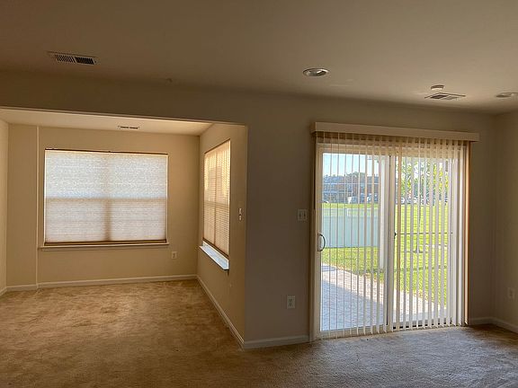 5th image of 7660 Town View Dr
