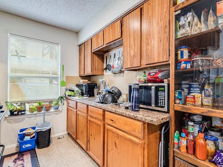 6105 Ada Ct — Photo 5