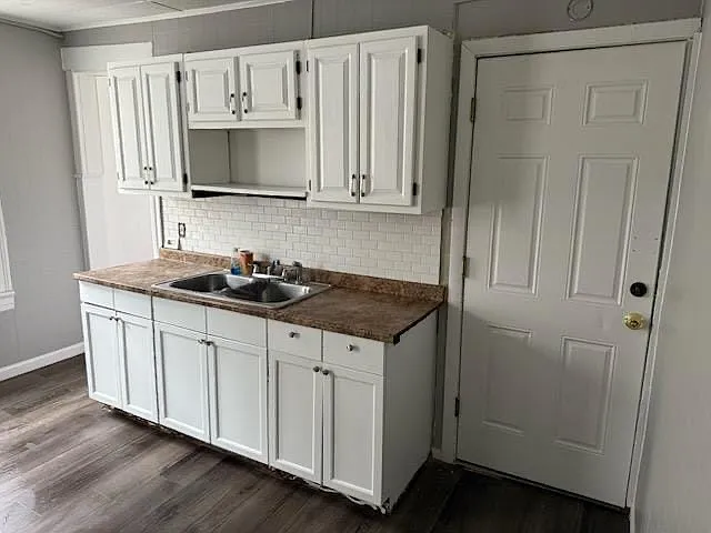 95 Center St #1