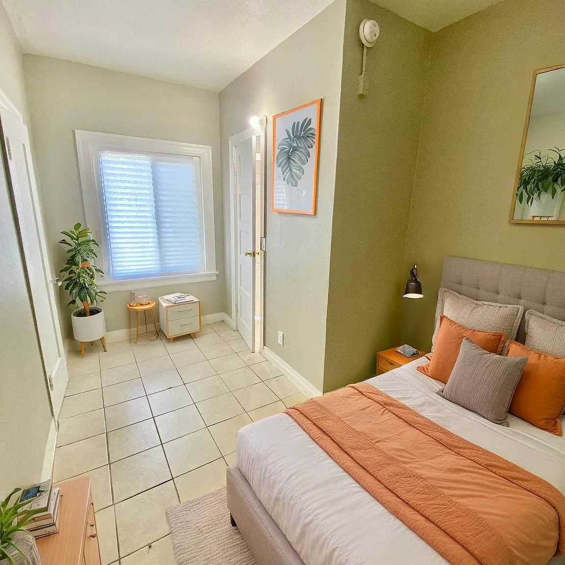 2 bed, $1,695 — Photo 2