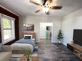 301 S. Kenmore